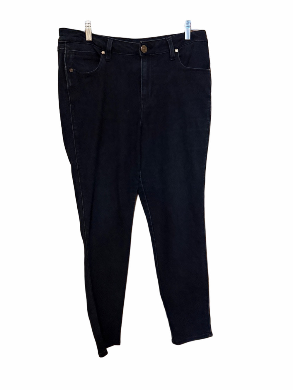 1822 Denim Women's Skinny Jeans in Dark Blue Wash